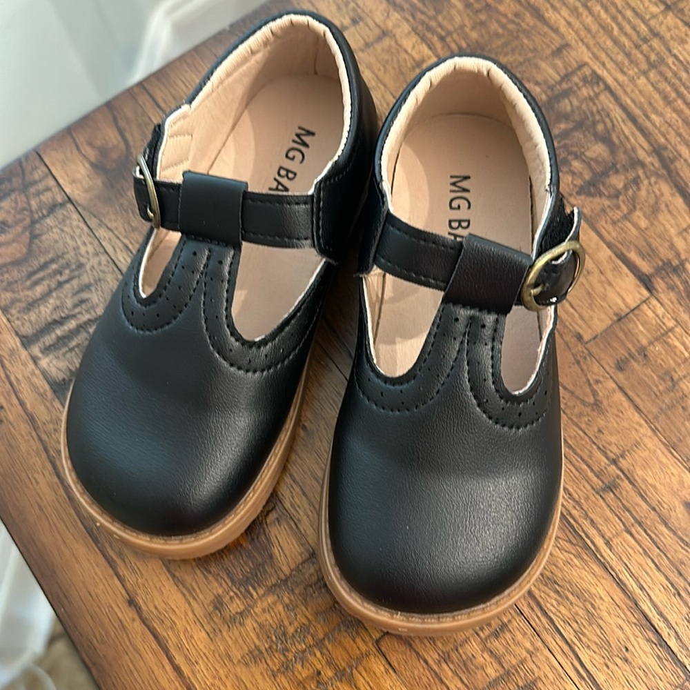 Black shoes toddler 12 girls NEVER WORN BRAND NEW!